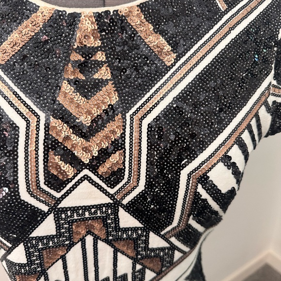 Express Dress White Black Gold Sequin Aztec Deco Geometric size M - Picture 5 of 8